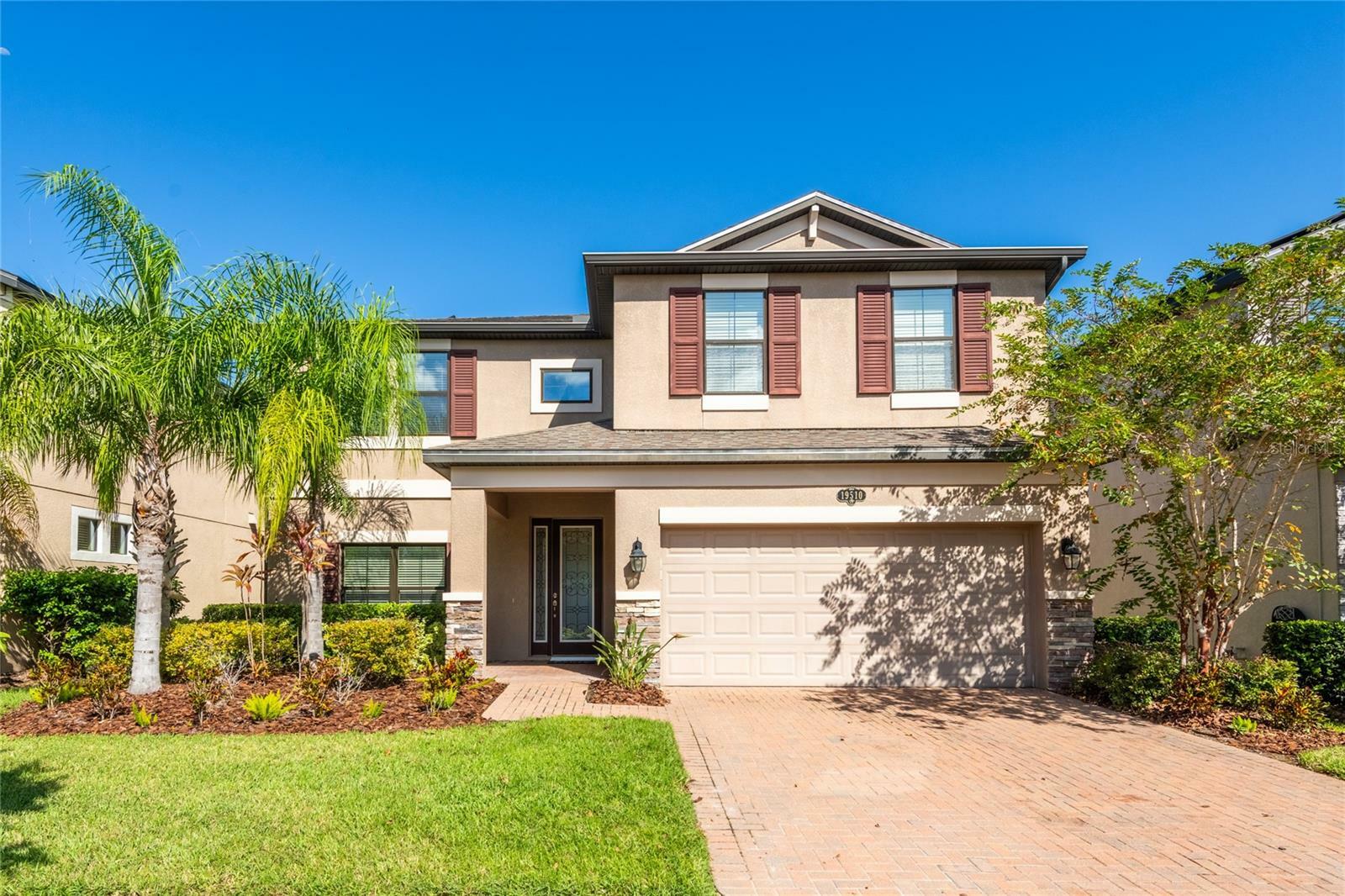 Property Photo:  19510 Whispering Brook Drive  FL 33647 