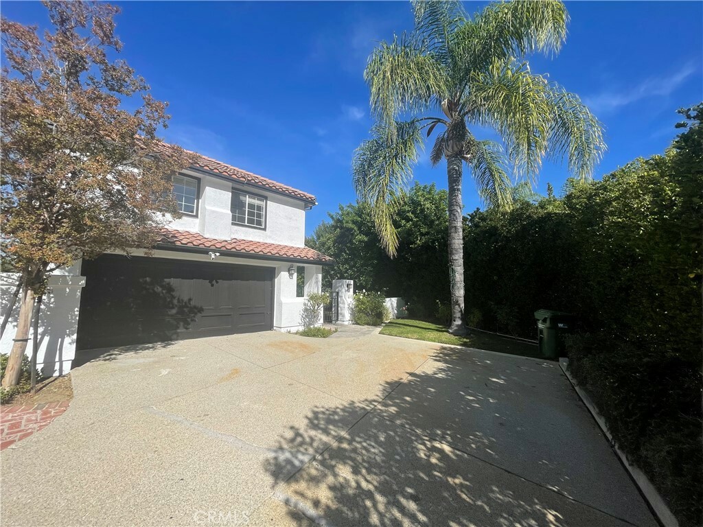 Property Photo:  24801 Calle Cedro  CA 91302 