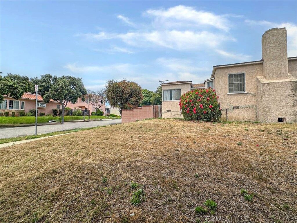 Property Photo:  3223 W 83rd Street  CA 90305 