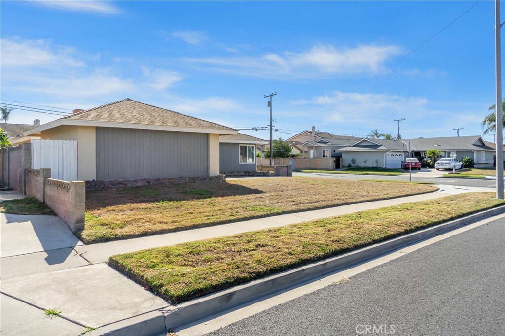 Property Photo:  10110 Margo Lane  CA 92683 