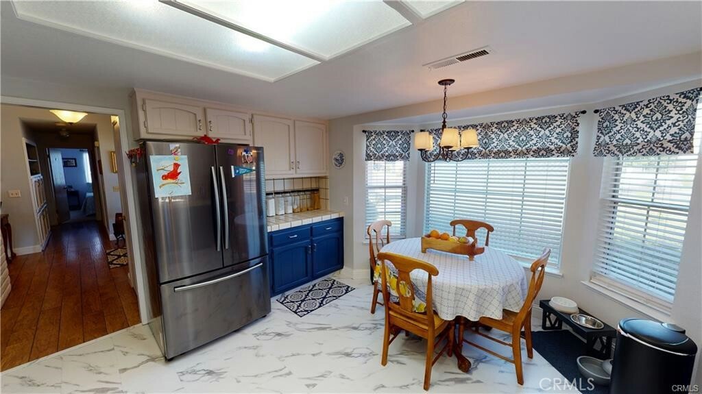 Property Photo:  3001 Chestnut Drive  CA 95301 