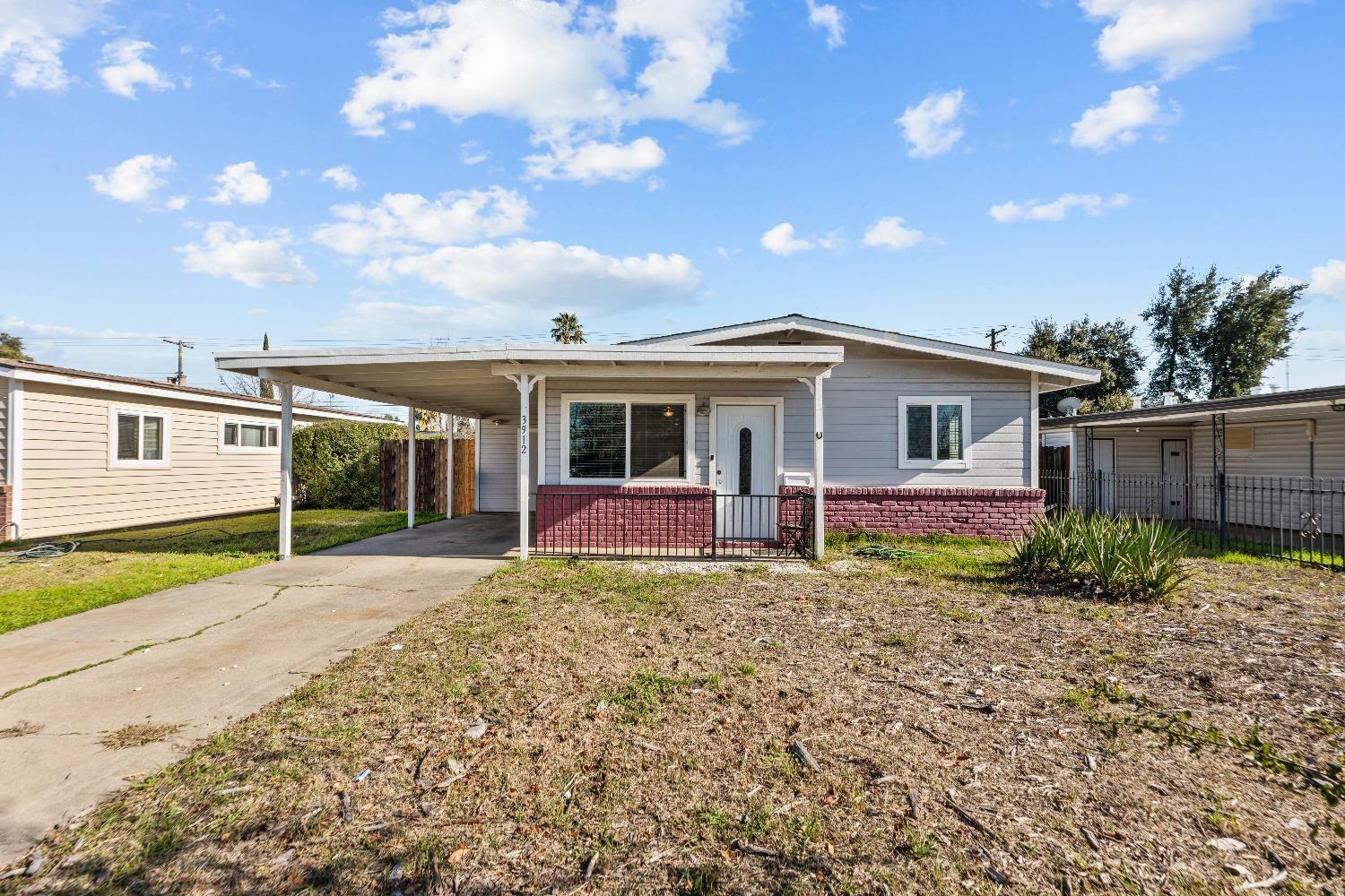 Property Photo:  3912 Alder Street  CA 95838 