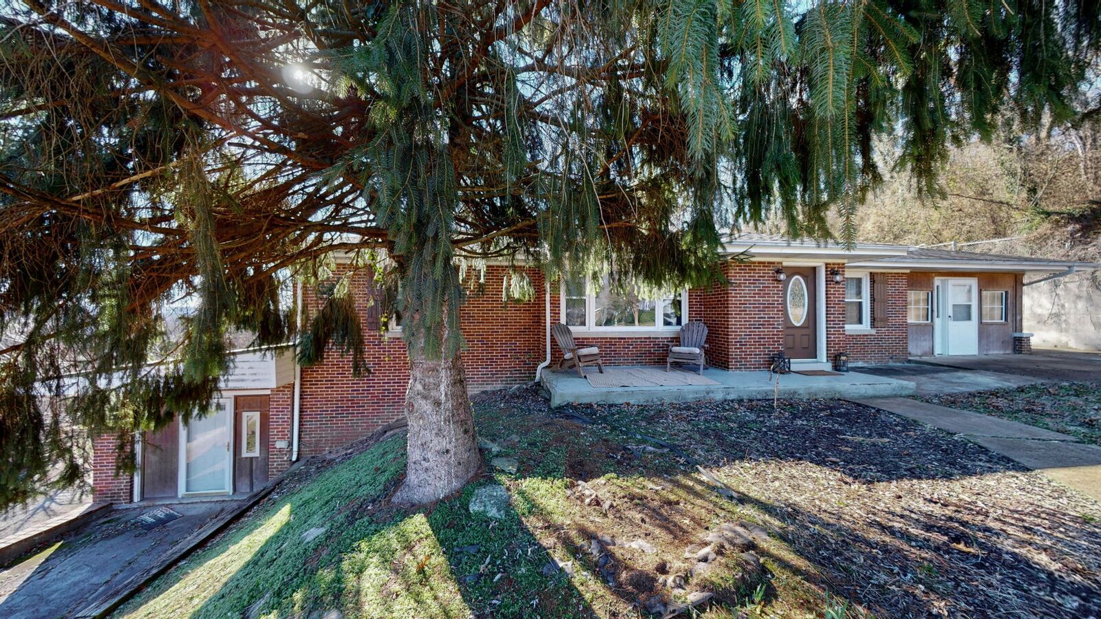 Property Photo:  713 Washington Ave  TN 38474 