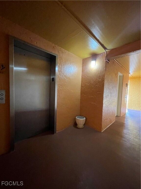 Property Photo: 2366 E Mall Drive 304 FL 33901