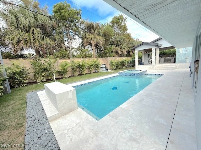 Property Photo:  1259 Milano Drive  FL 34103 