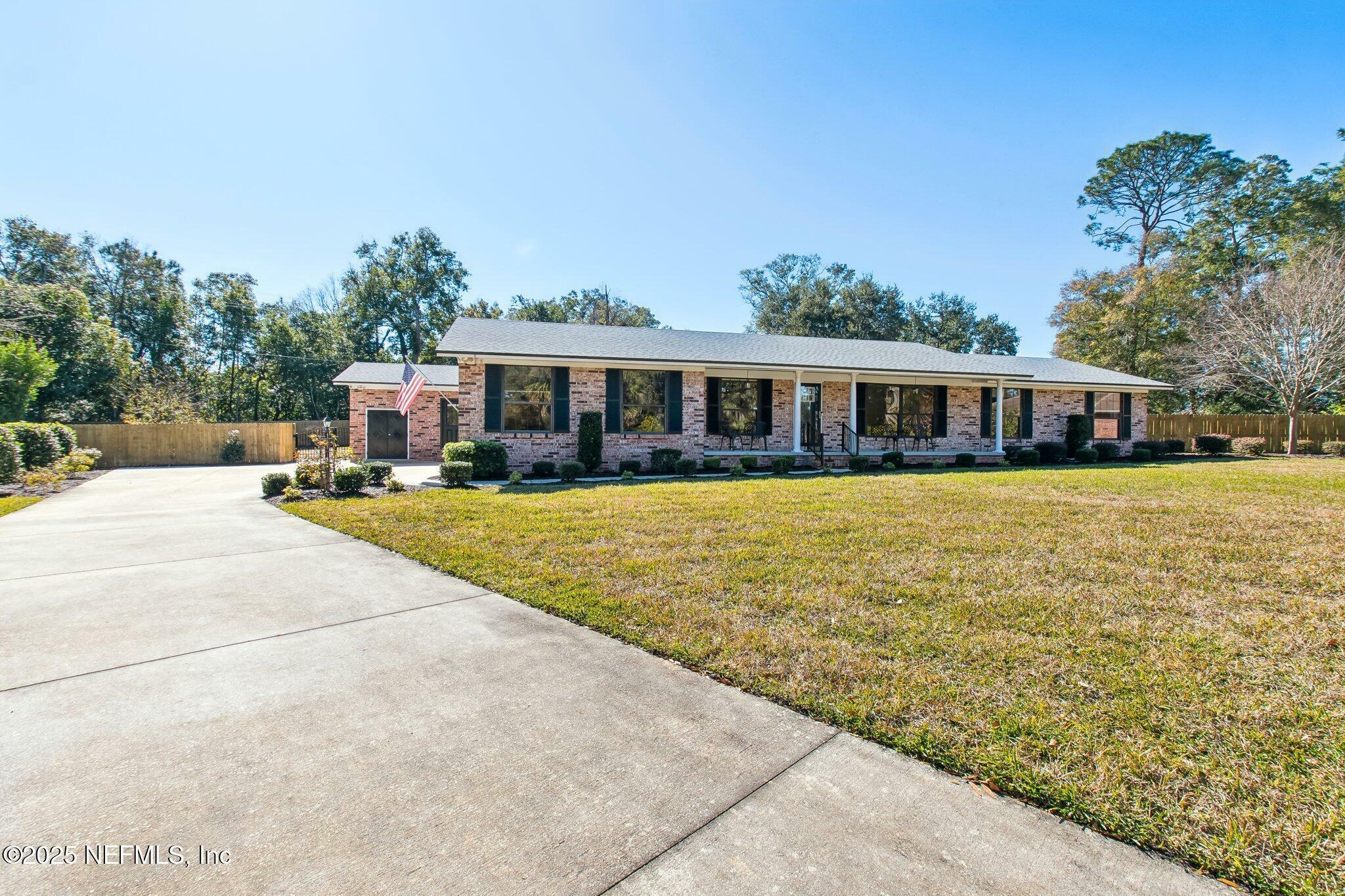 Property Photo:  2179 Foxwood Court  FL 32073 