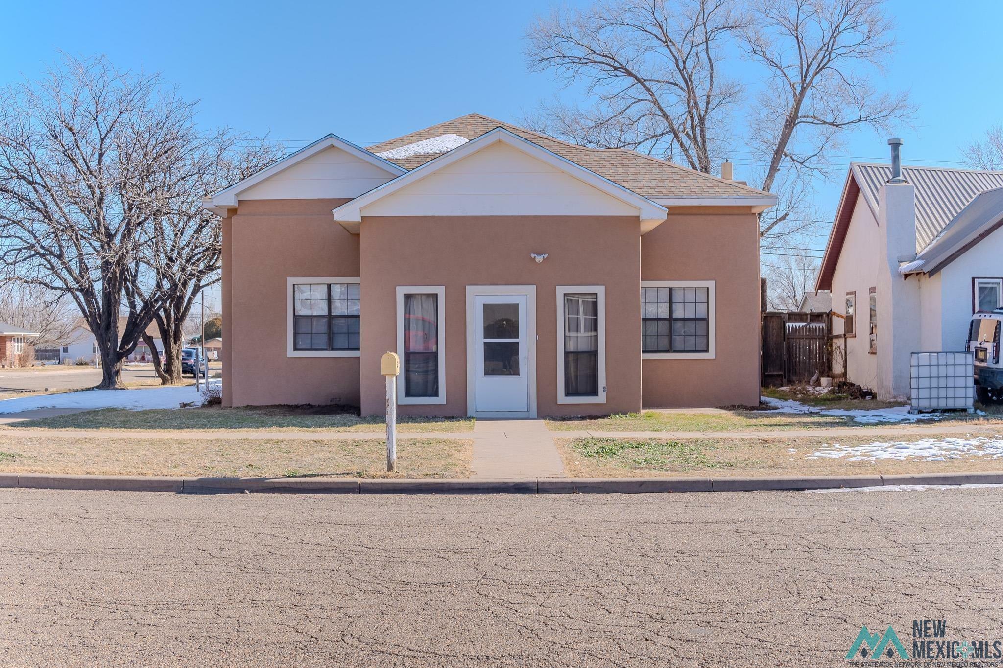 Property Photo:  1121 Wallace + 509 E 12th Street  NM 88101 