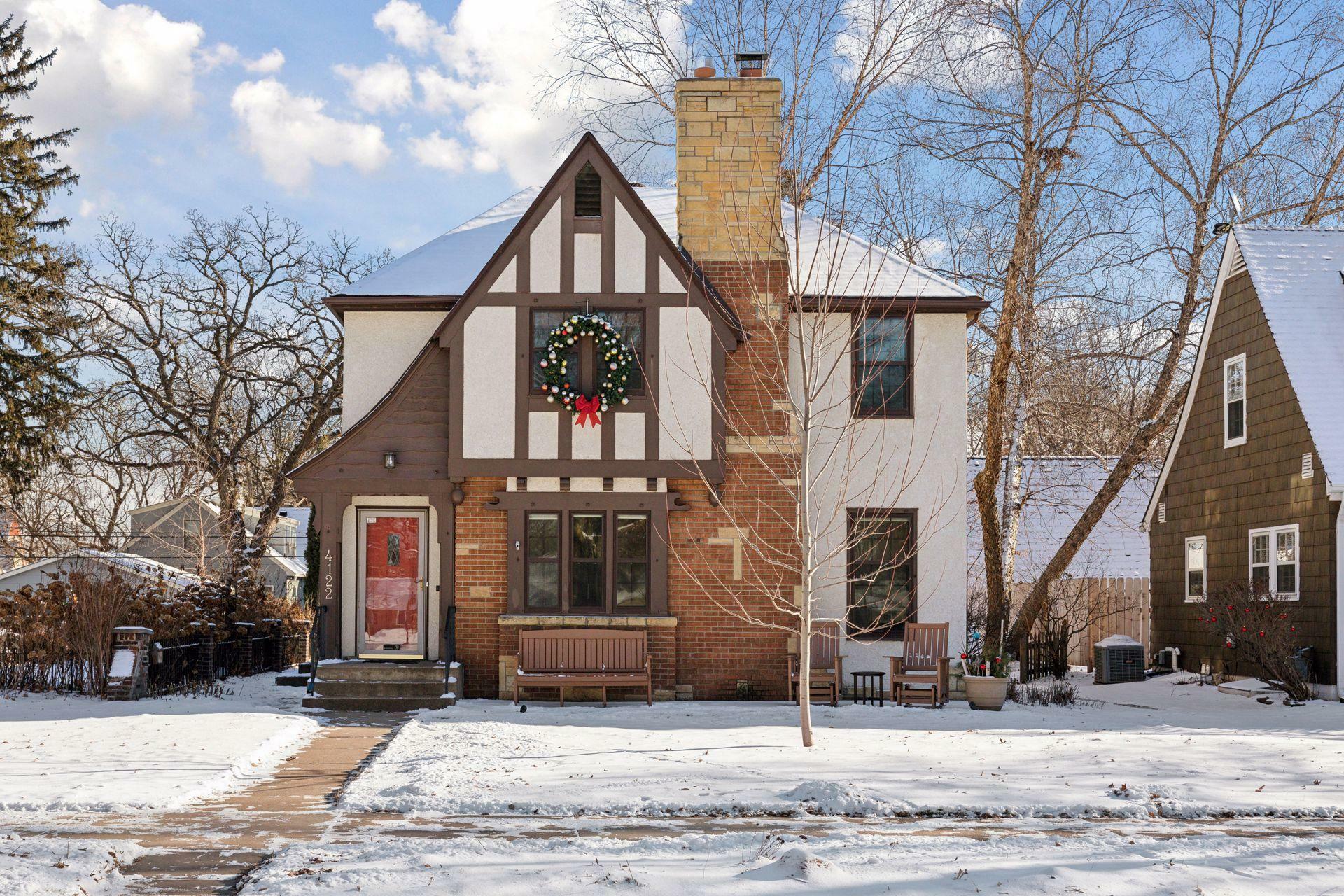 Property Photo:  4122 Xerxes Avenue N  MN 55412 