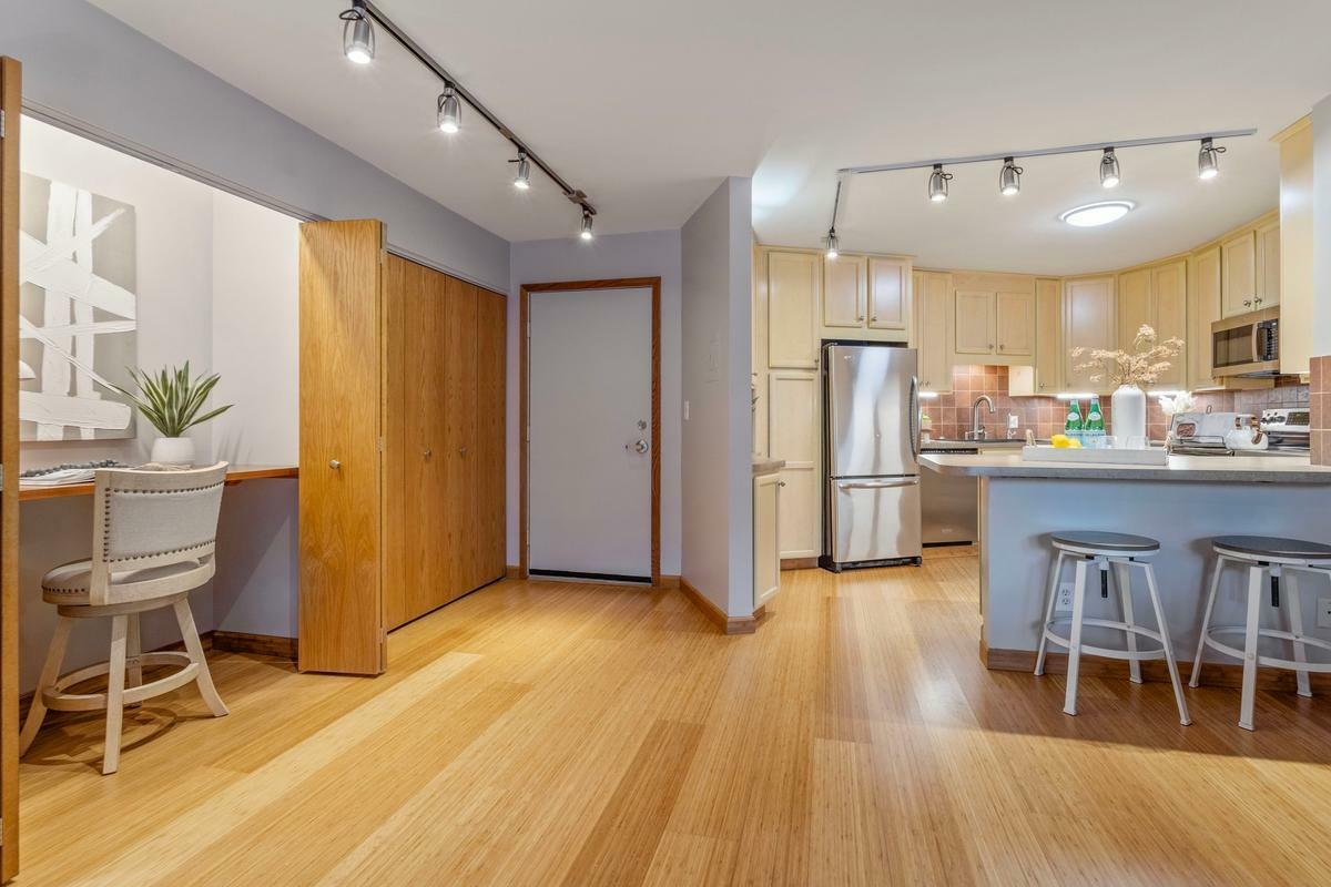 Property Photo:  210 W Grant Street 122  MN 55403 