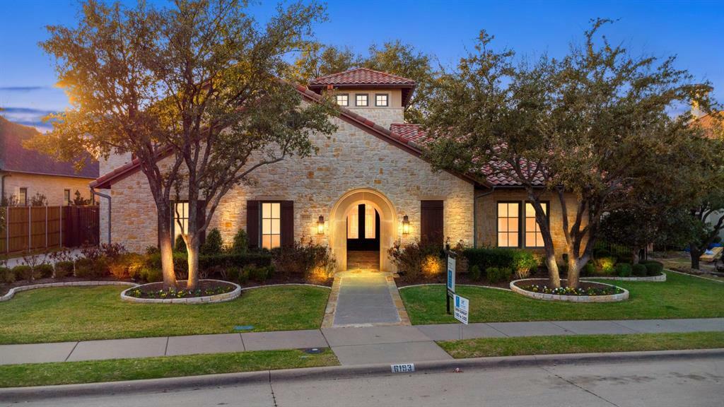 Property Photo:  6193 Shady Oaks Drive  TX 75034 