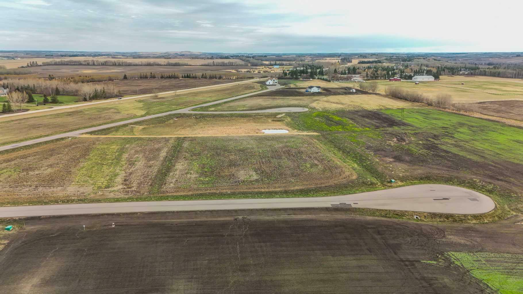 Photo de la propriété: 28163 Township Road 374 71 AB T4E 2E1