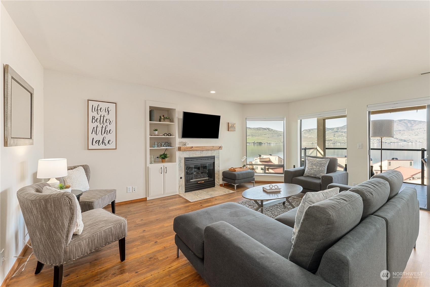 Property Photo: 100 Lake Chelan Shores Drive 19-9 WA 98816