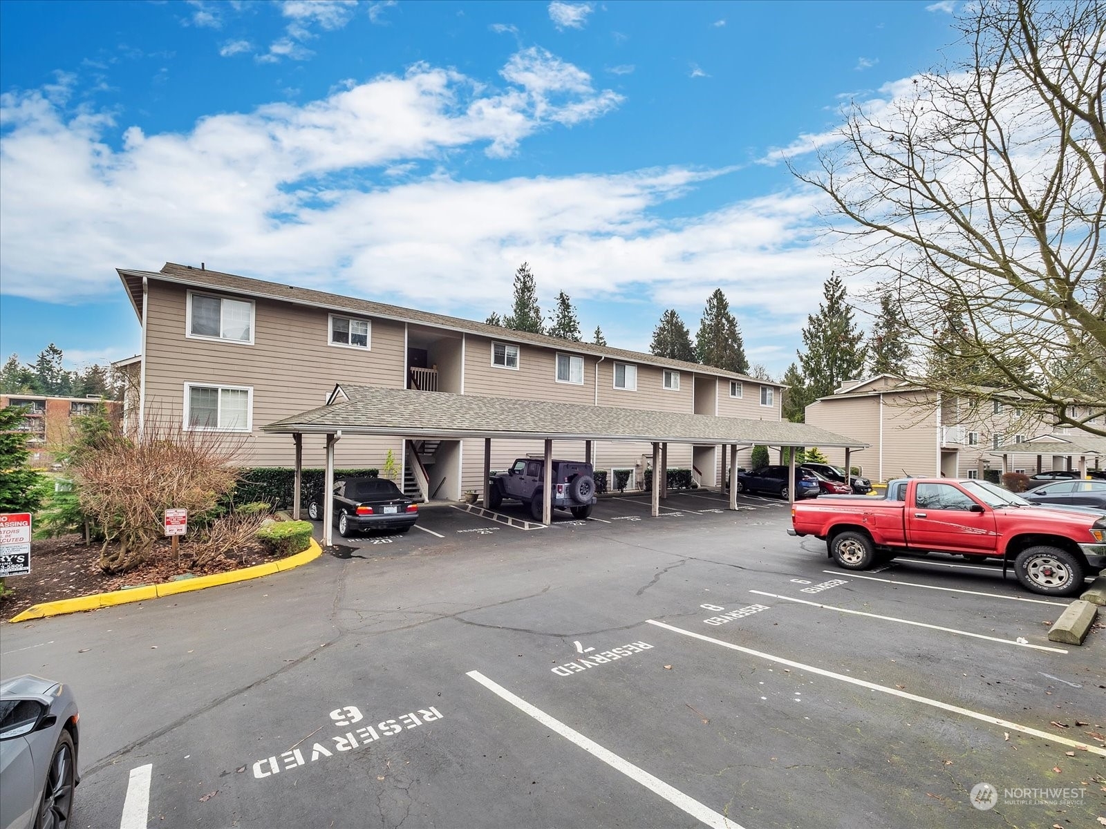 Property Photo:  1138 N 198th Street D202  WA 98133 