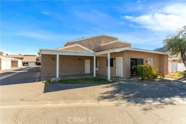 Property Photo:  44587 La Paz Road  CA 92592 