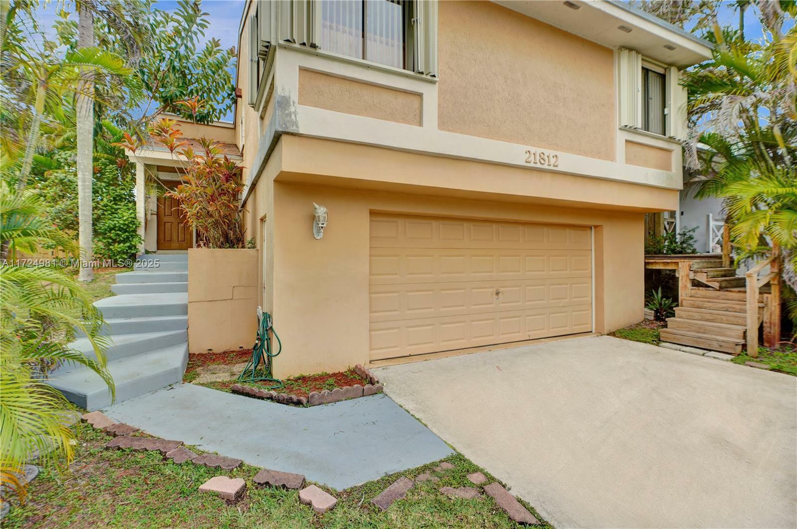 Property Photo: 21812 SW 98th Pl FL 33190