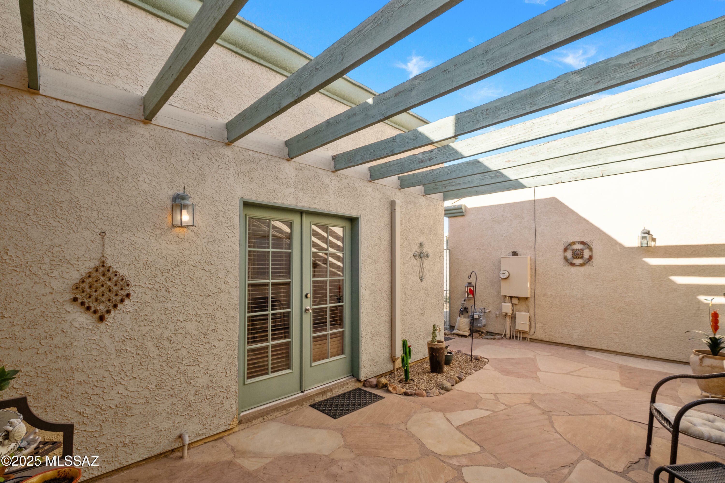 Property Photo:  2207 S Cliff Drive  AZ 85614 