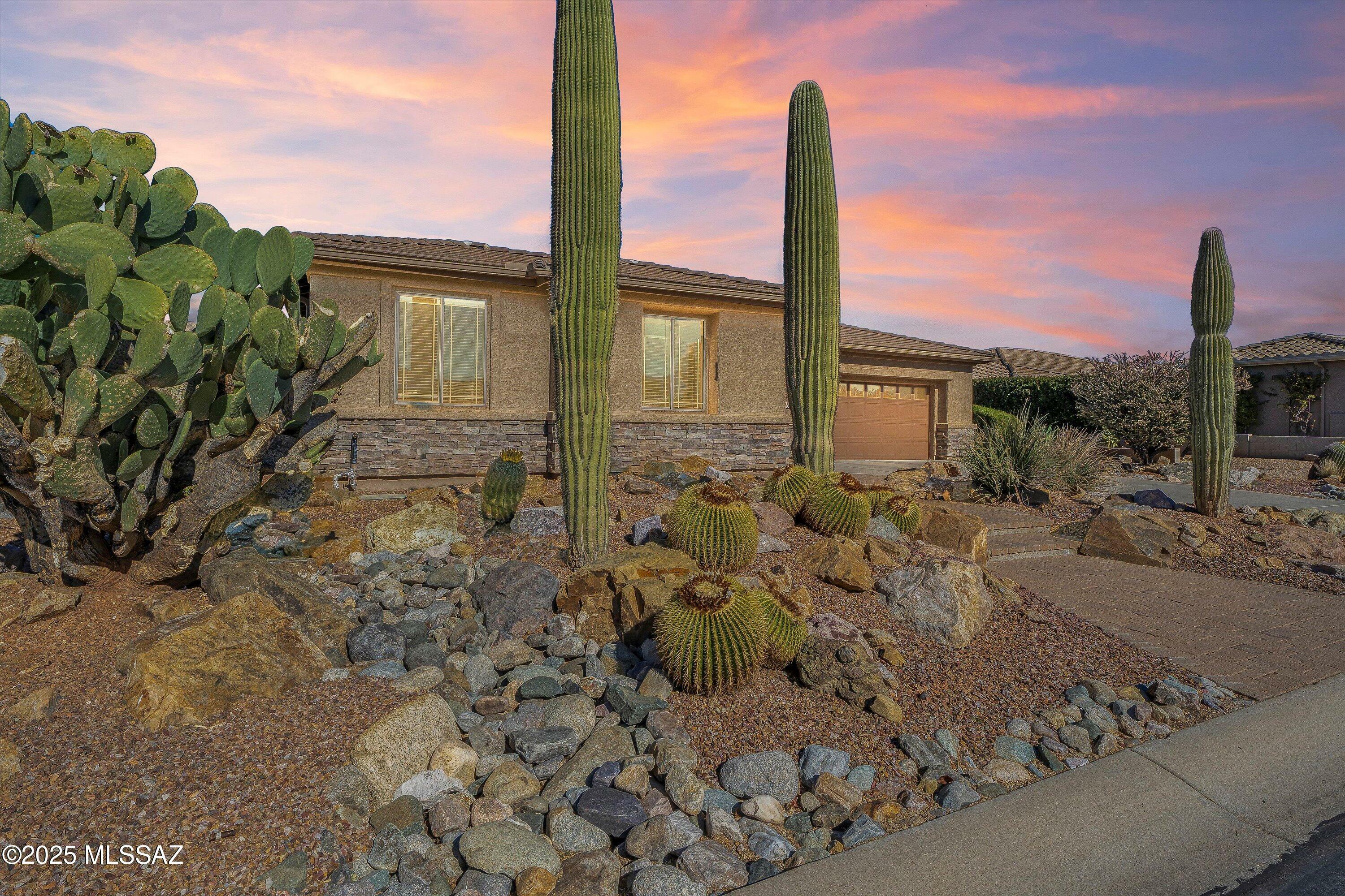 Property Photo:  62596 E Northwood Road  AZ 85739 