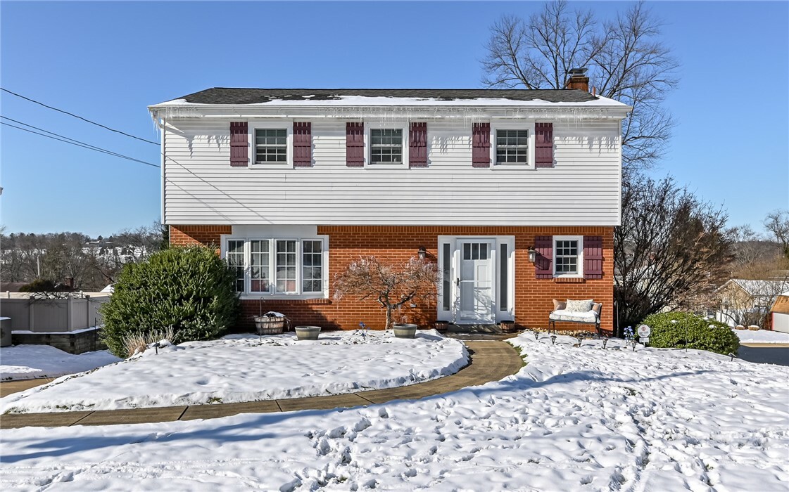 Property Photo:  2717 Wooster Drive  PA 15101 