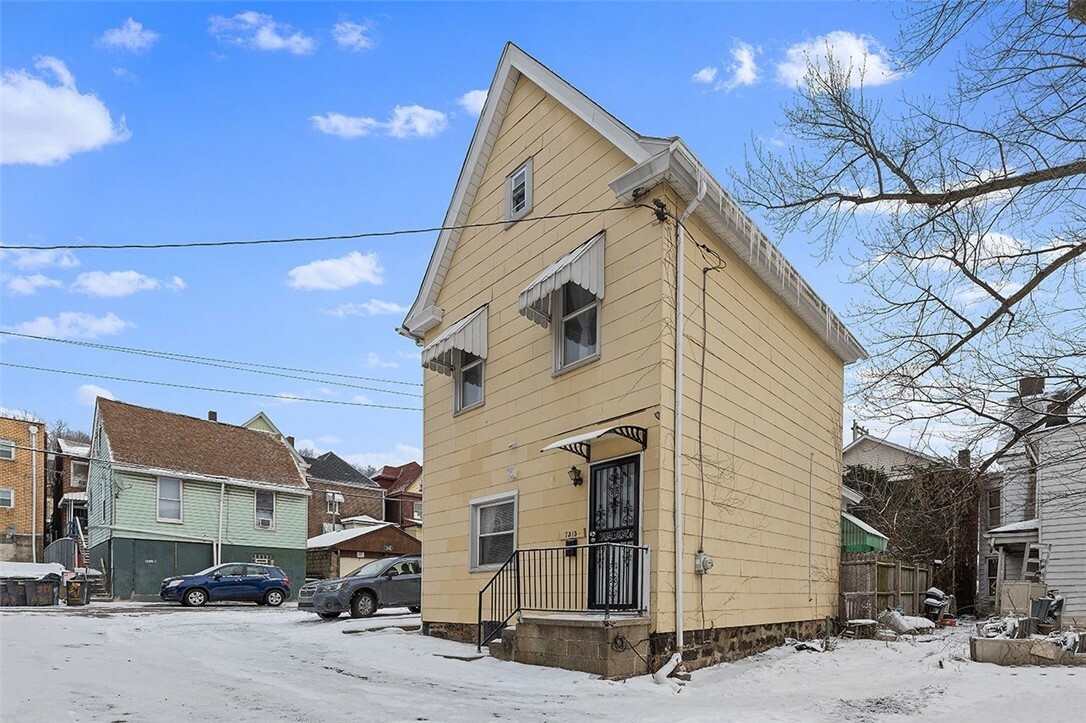 Property Photo:  7515 Melrose St (Rear)  PA 15218 