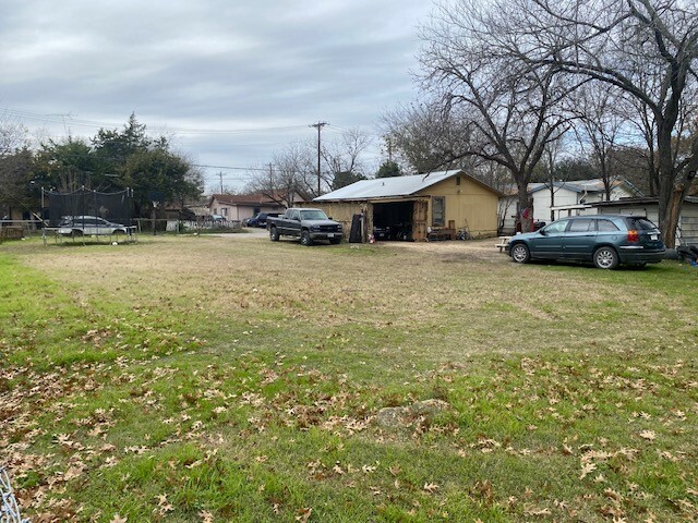 Property Photo:  714 Neches Street  TX 78644 