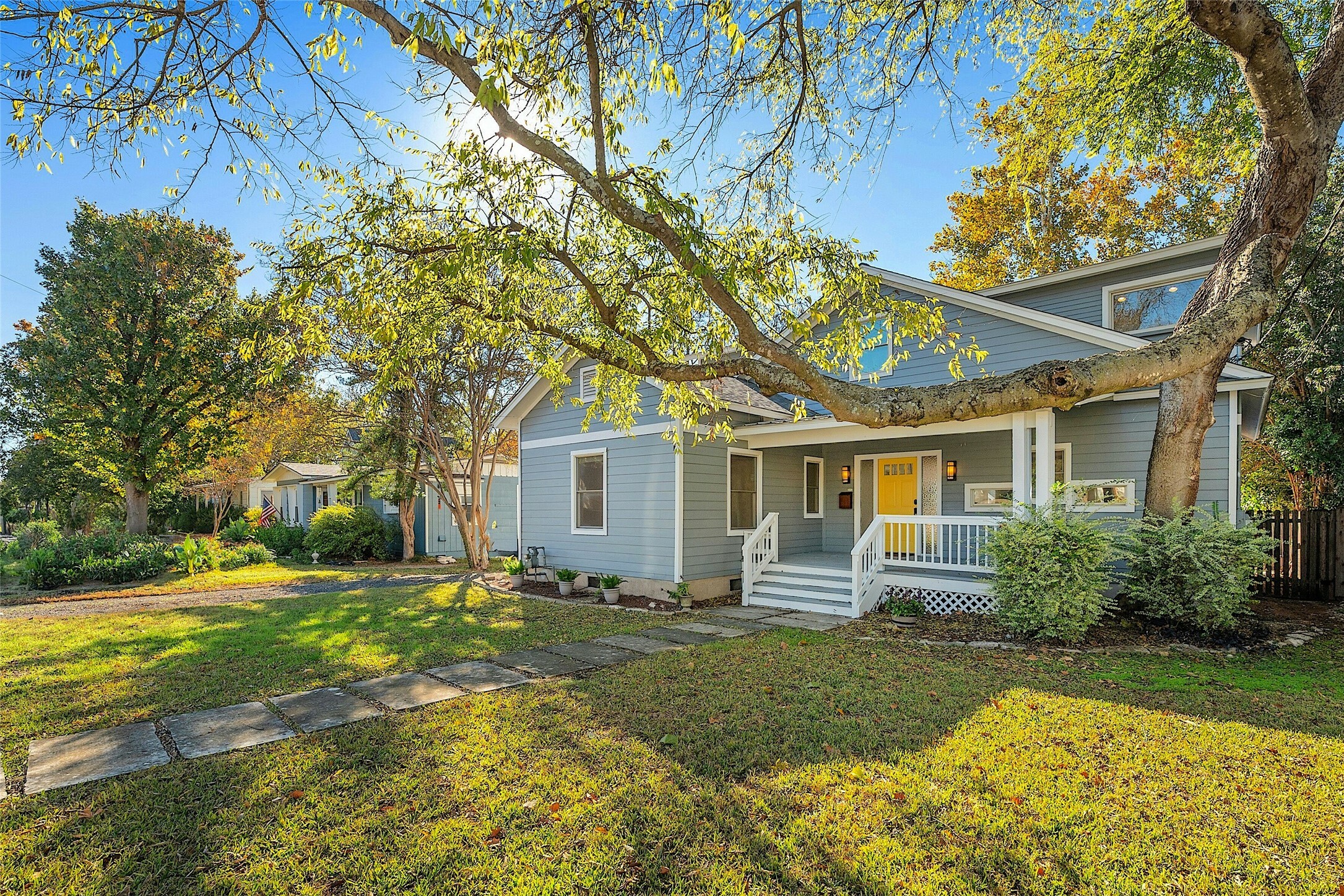 Property Photo:  1517 W Saint Johns Avenue  TX 78757 