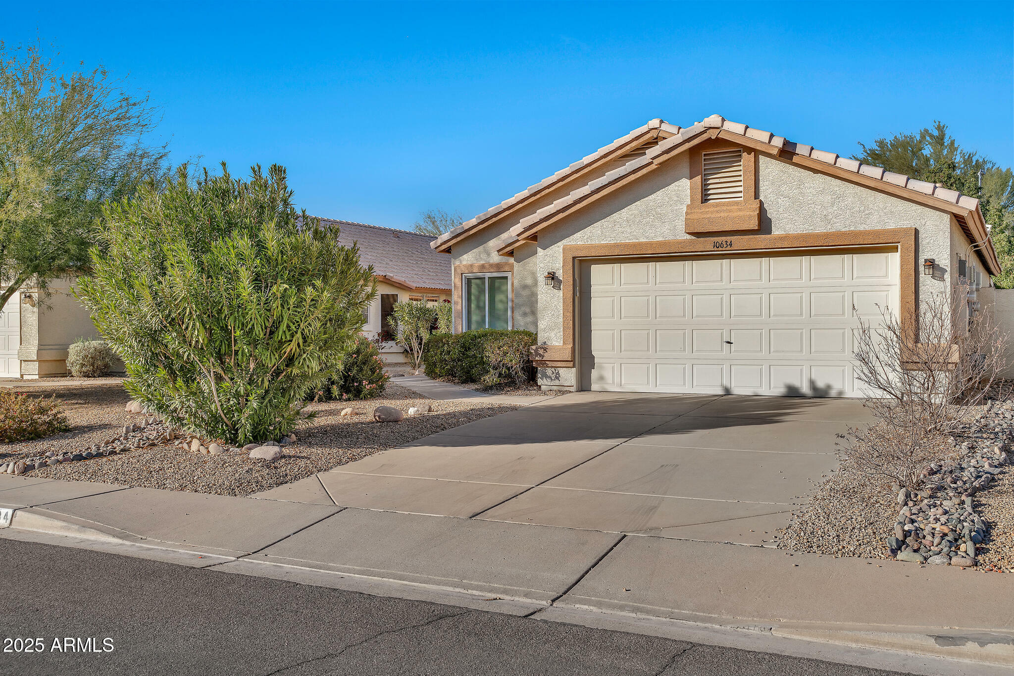 Property Photo:  10634 W Mohawk Lane  AZ 85382 