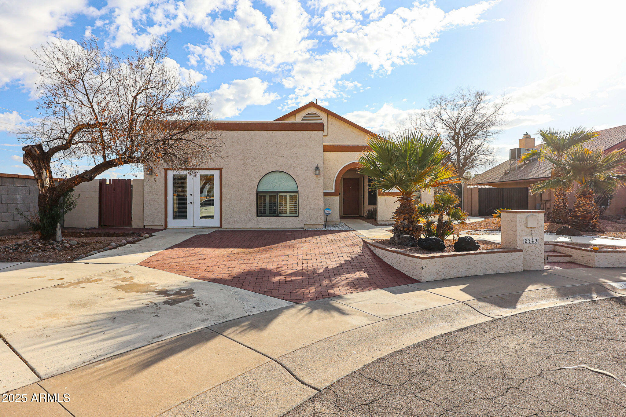 Property Photo:  8749 E Willetta Street  AZ 85257 