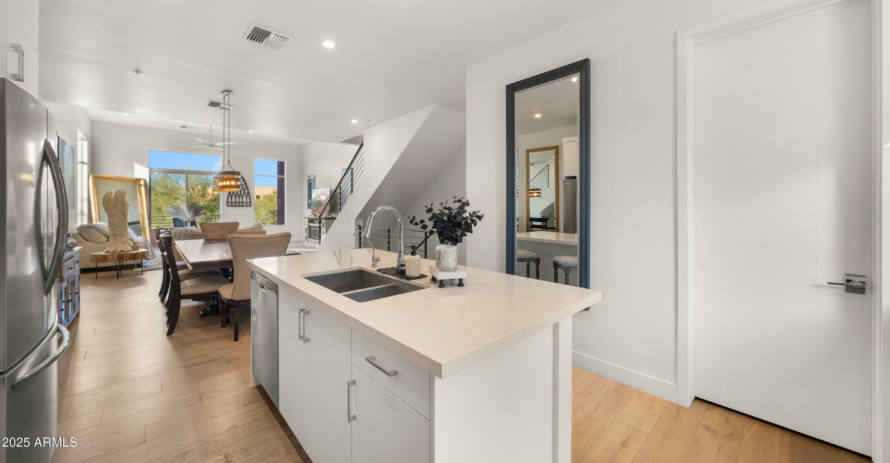 Property Photo: 16510 N 92nd Street 1006 AZ 85260