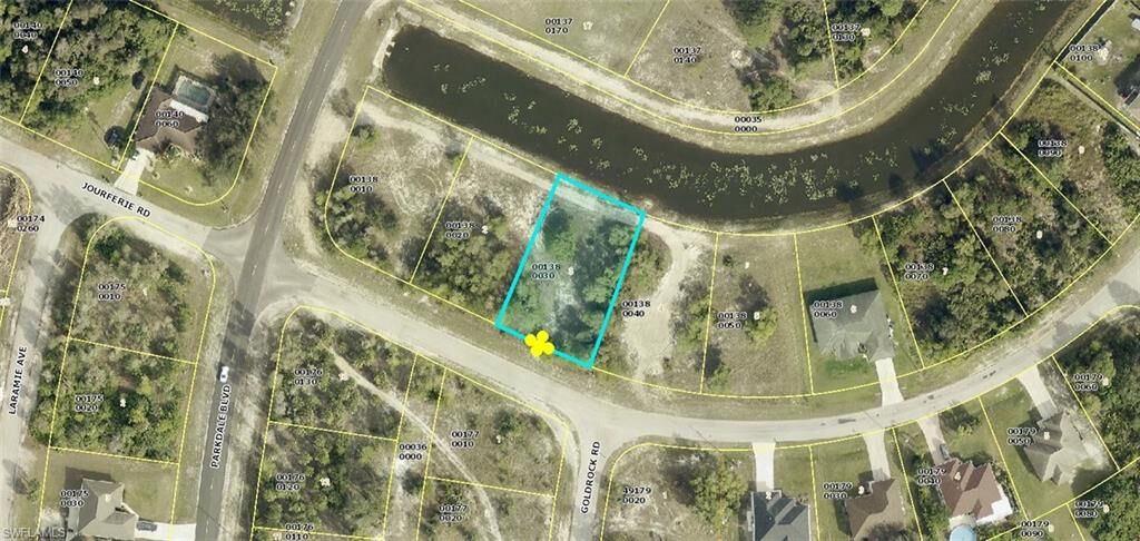 Property Photo:  405 Jourferie Rd  FL 33974 