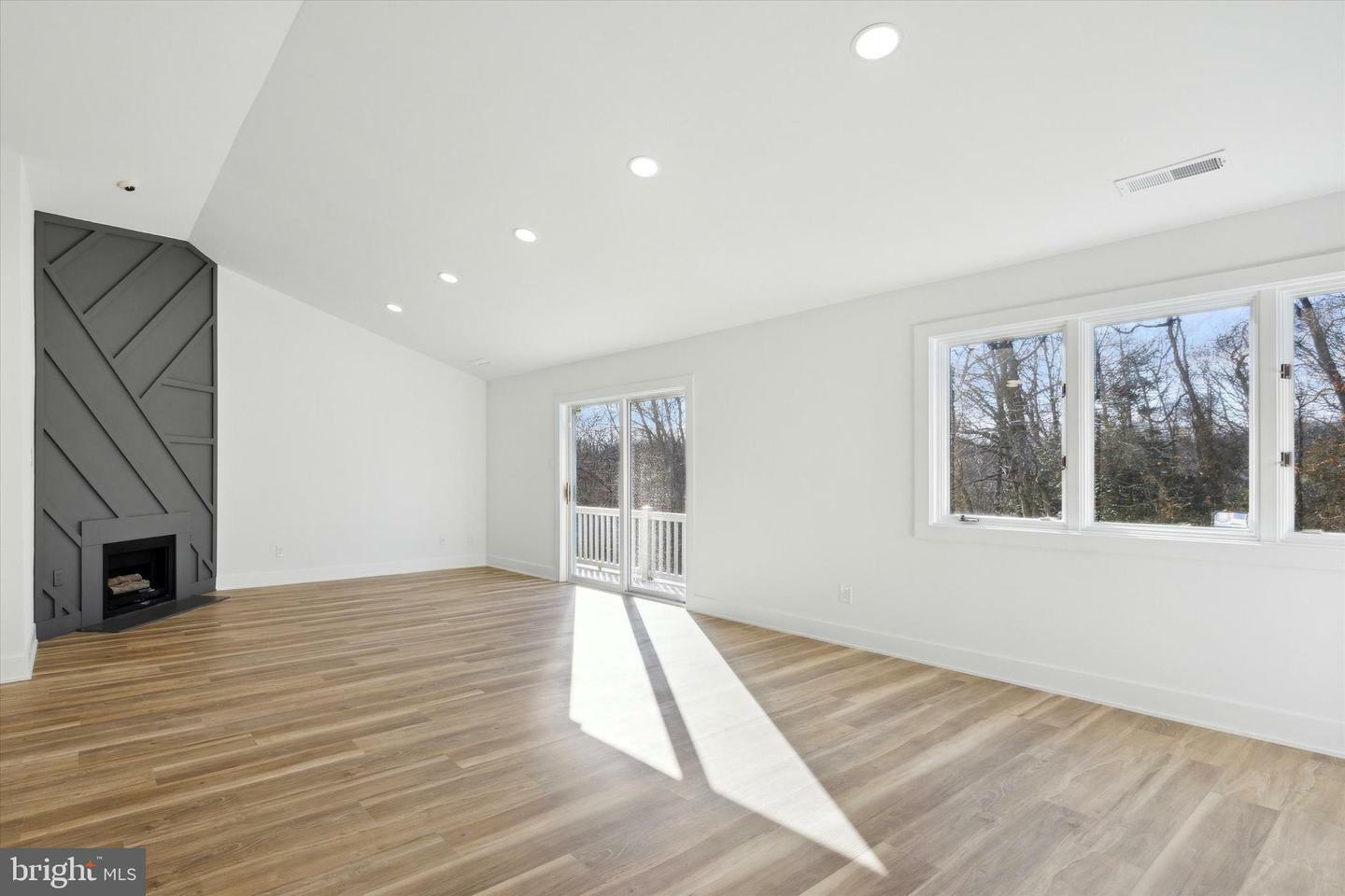 Property Photo:  330 Chanticleer  NJ 08003 