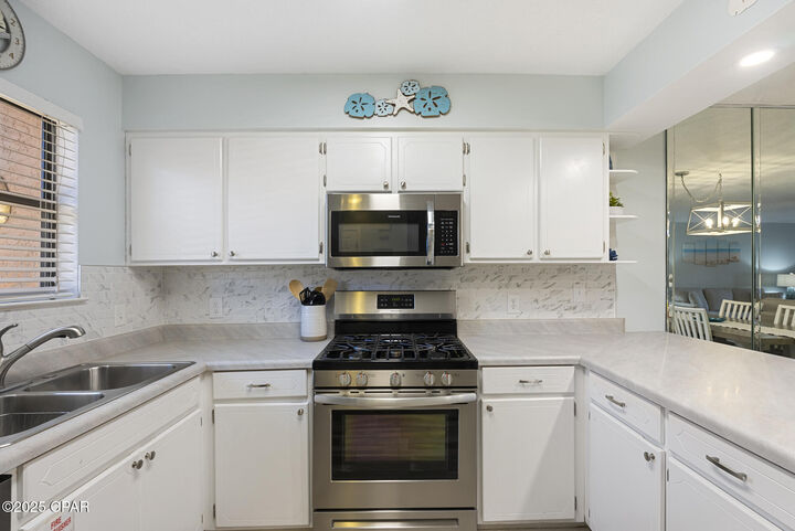 Property Photo: 171 Grande Island Boulevard FL 32407