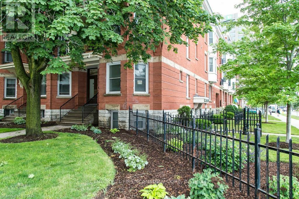 Property Photo:  440 Wellington Street 101  ON N6A 3P2 