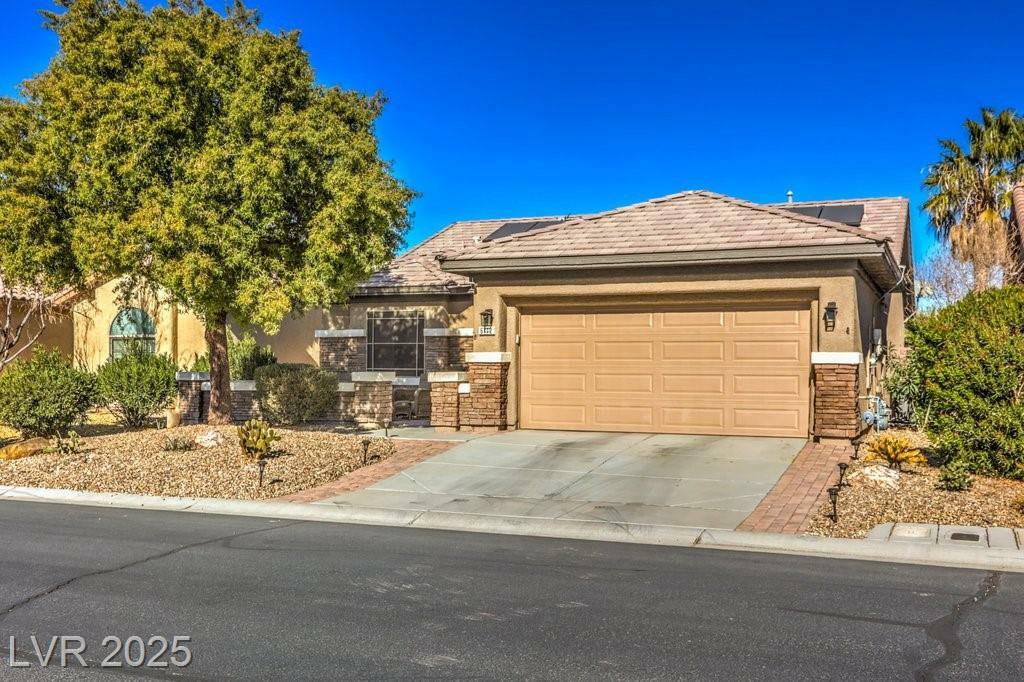 Property Photo:  6112 Canter Glen Avenue  NV 89122 