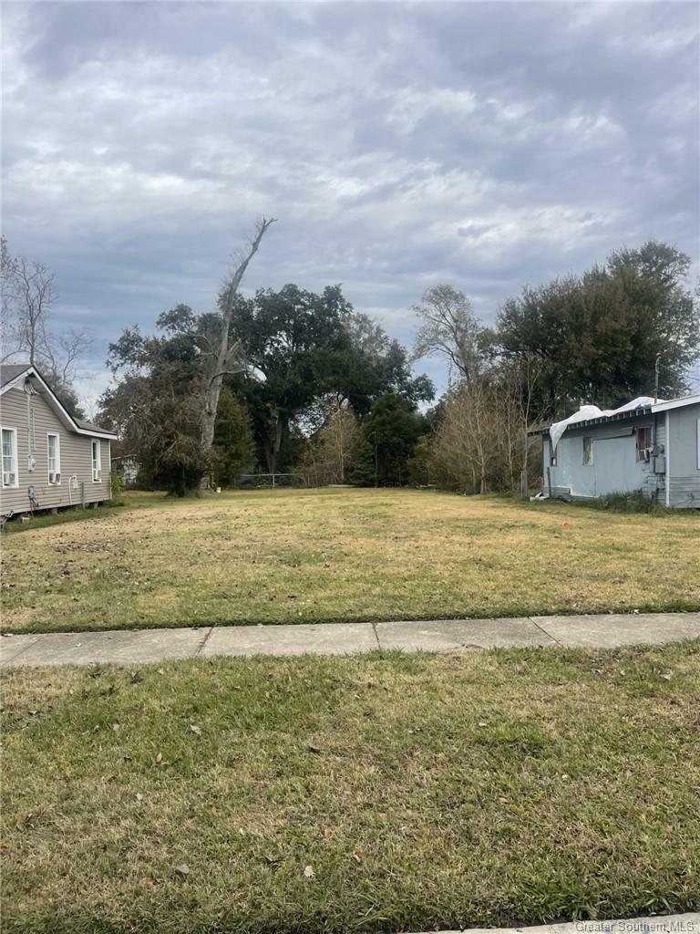 Property Photo: 1827 9th Street LA 70601