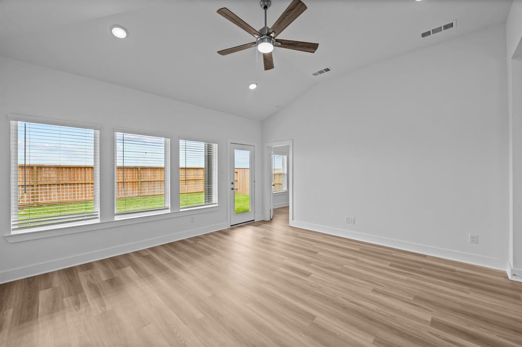 Property Photo:  8011 Kay Harbor Drive  TX 77433 
