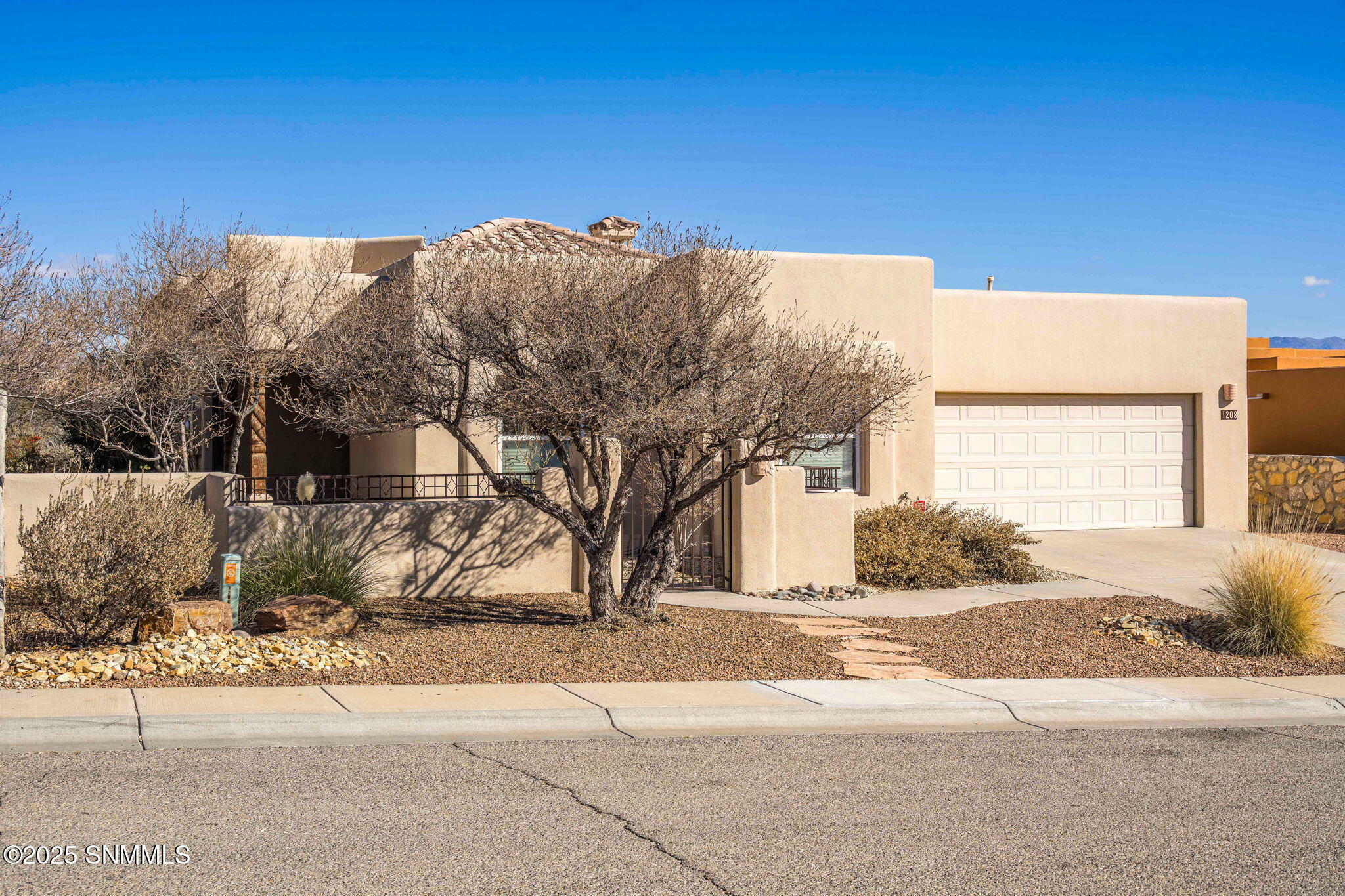 Property Photo: 1208 Percha Creek Way NM 88011