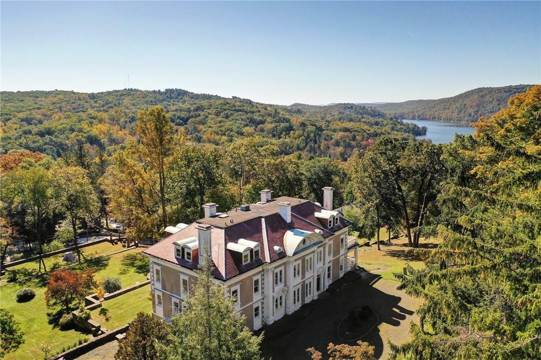 Property Photo: 118 Tower Hill Road W NY 10987