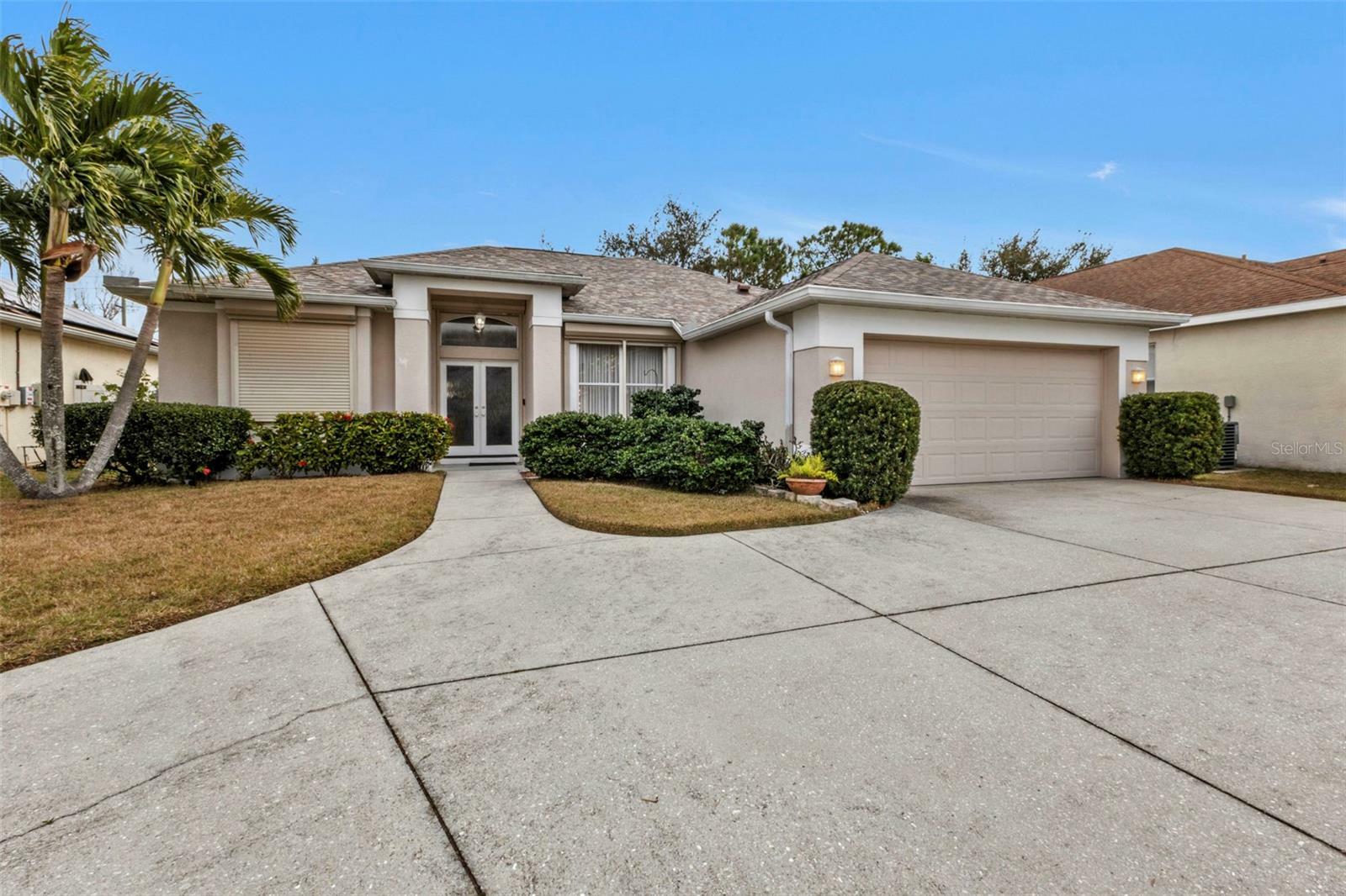 Property Photo:  5608 New Covington Drive  FL 34233 