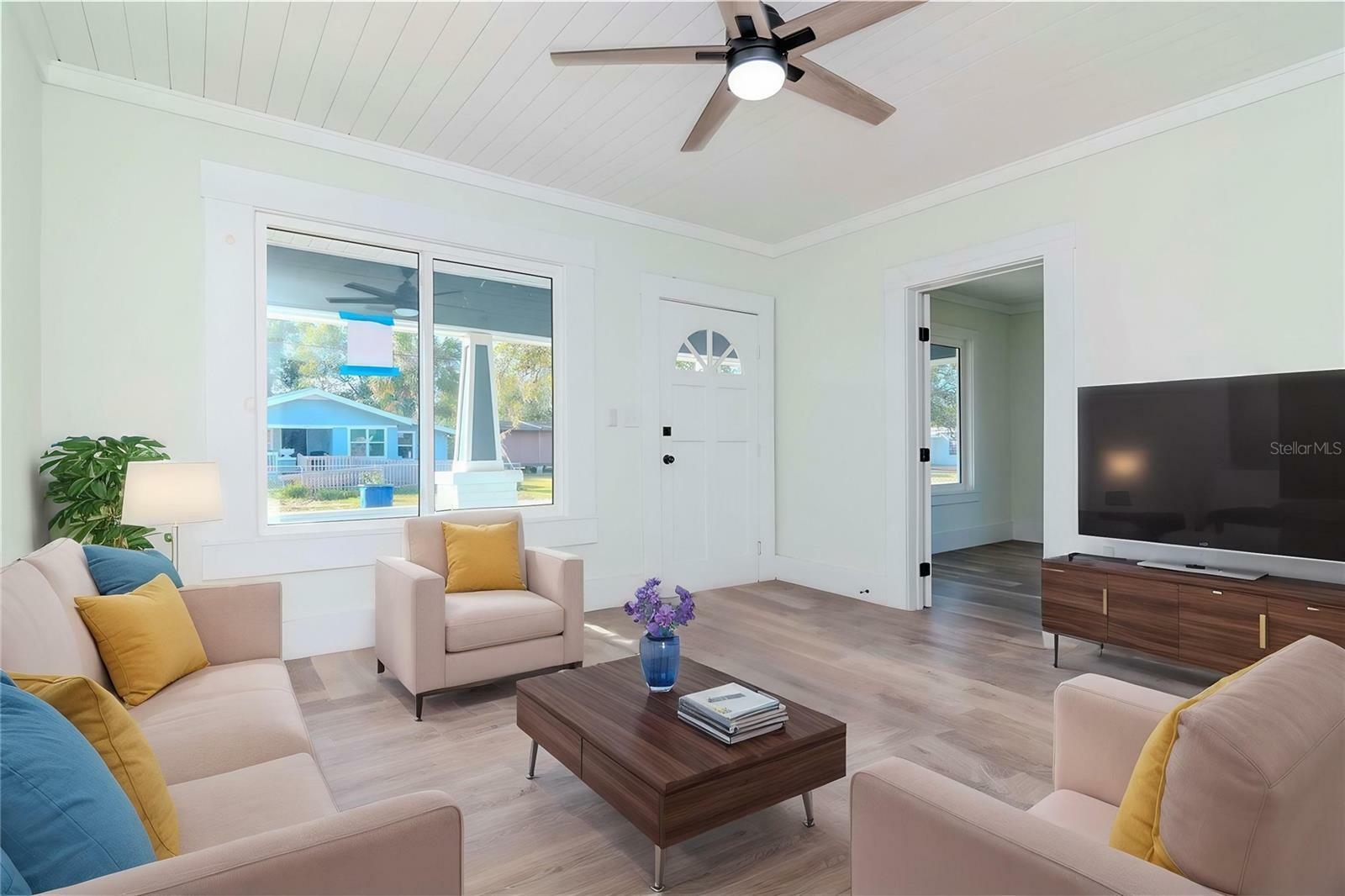 Property Photo: 2704 E 24th Avenue FL 33605