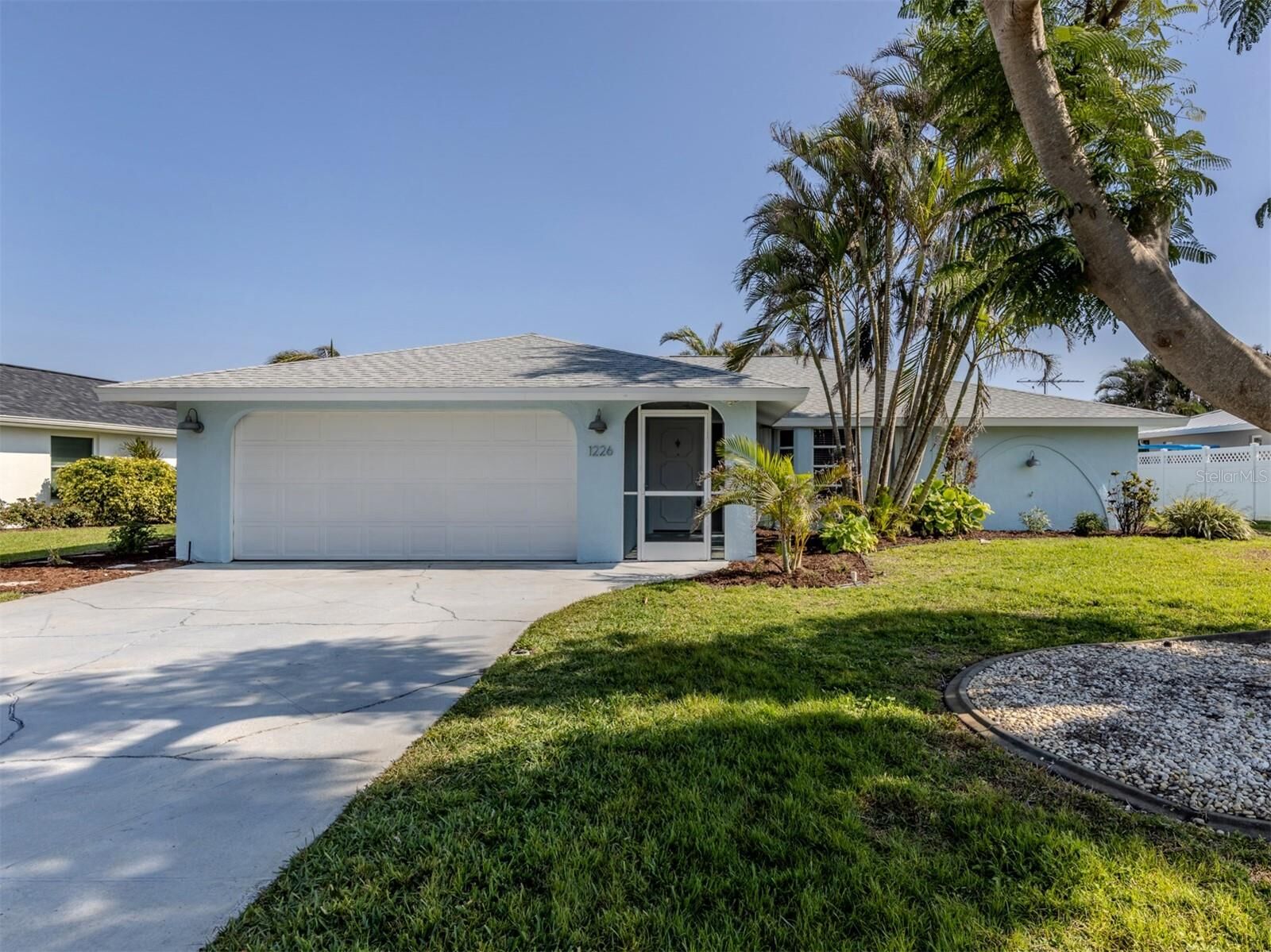 Property Photo: 1226 Pine Needle Road FL 34285