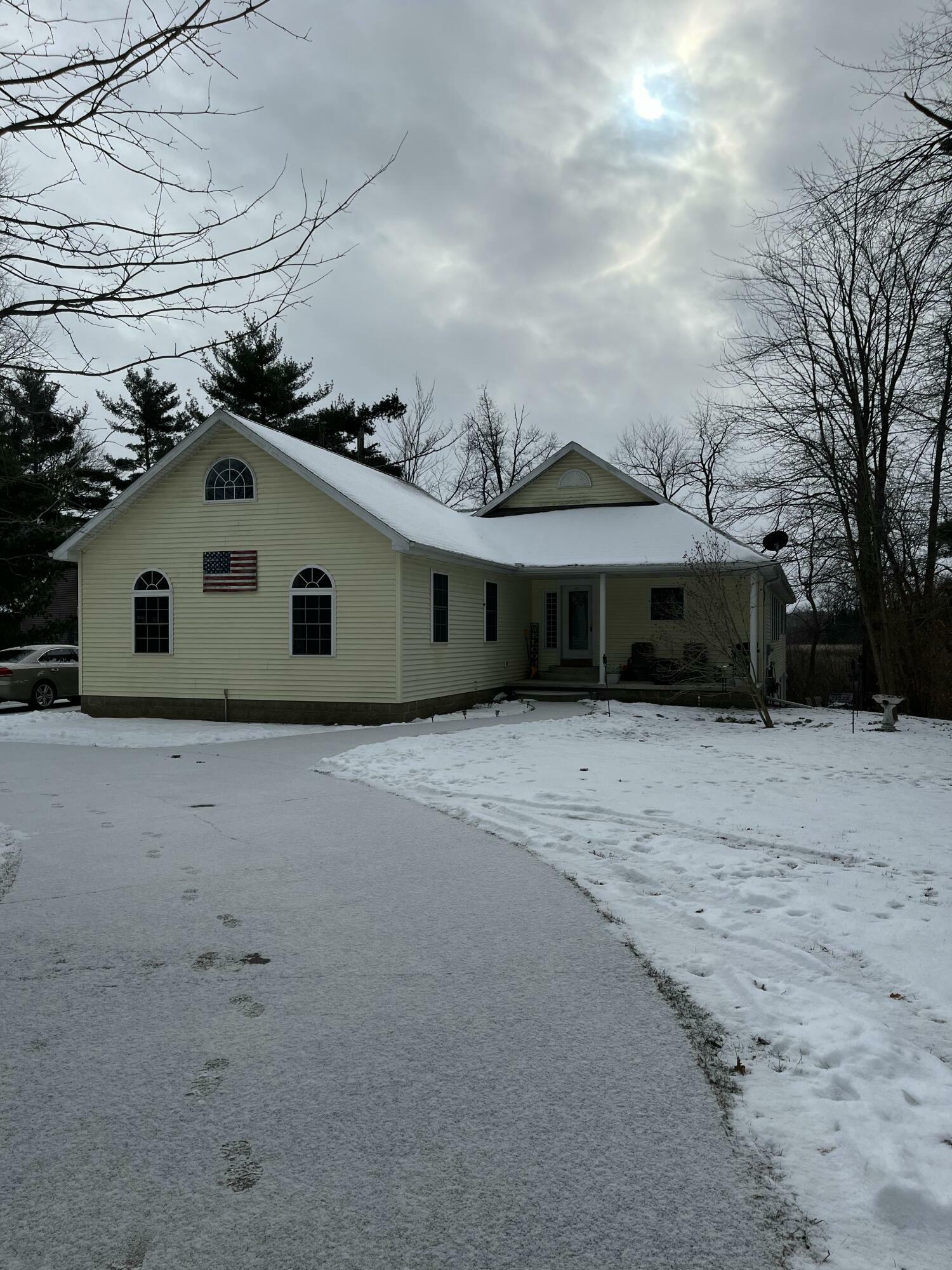 Property Photo: 2273 Woodland Trail MI 49242