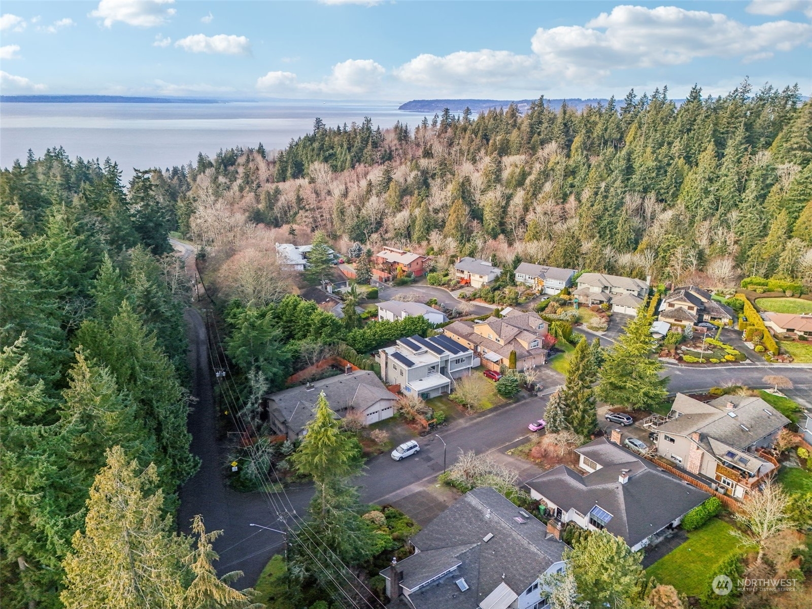 Property Photo:  6514  146th Street SW  WA 98026 