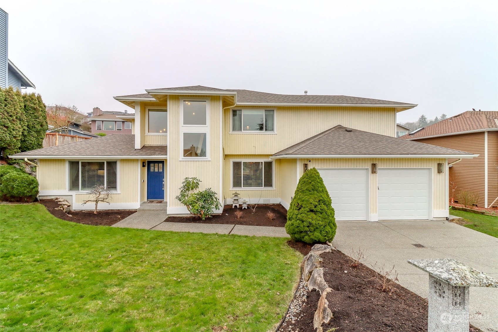 Property Photo:  5602  Norpoint Way NE  WA 98422 