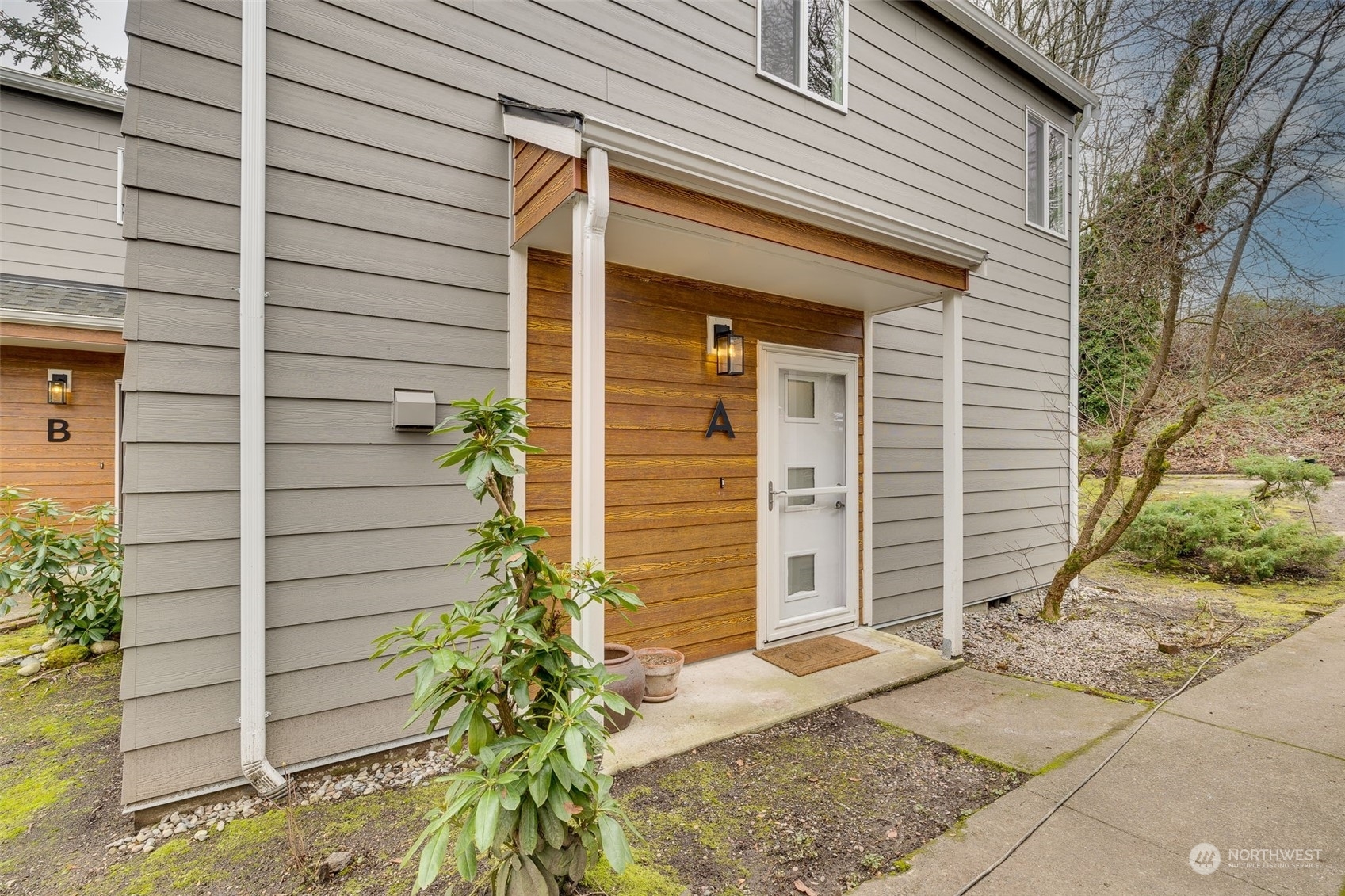 Property Photo:  8442  26th Avenue SW A  WA 98106 