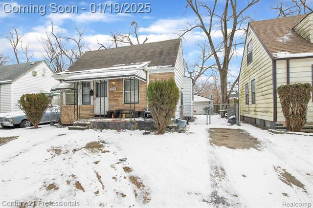 Property Photo:  19324 Archdale Street  MI 48235 