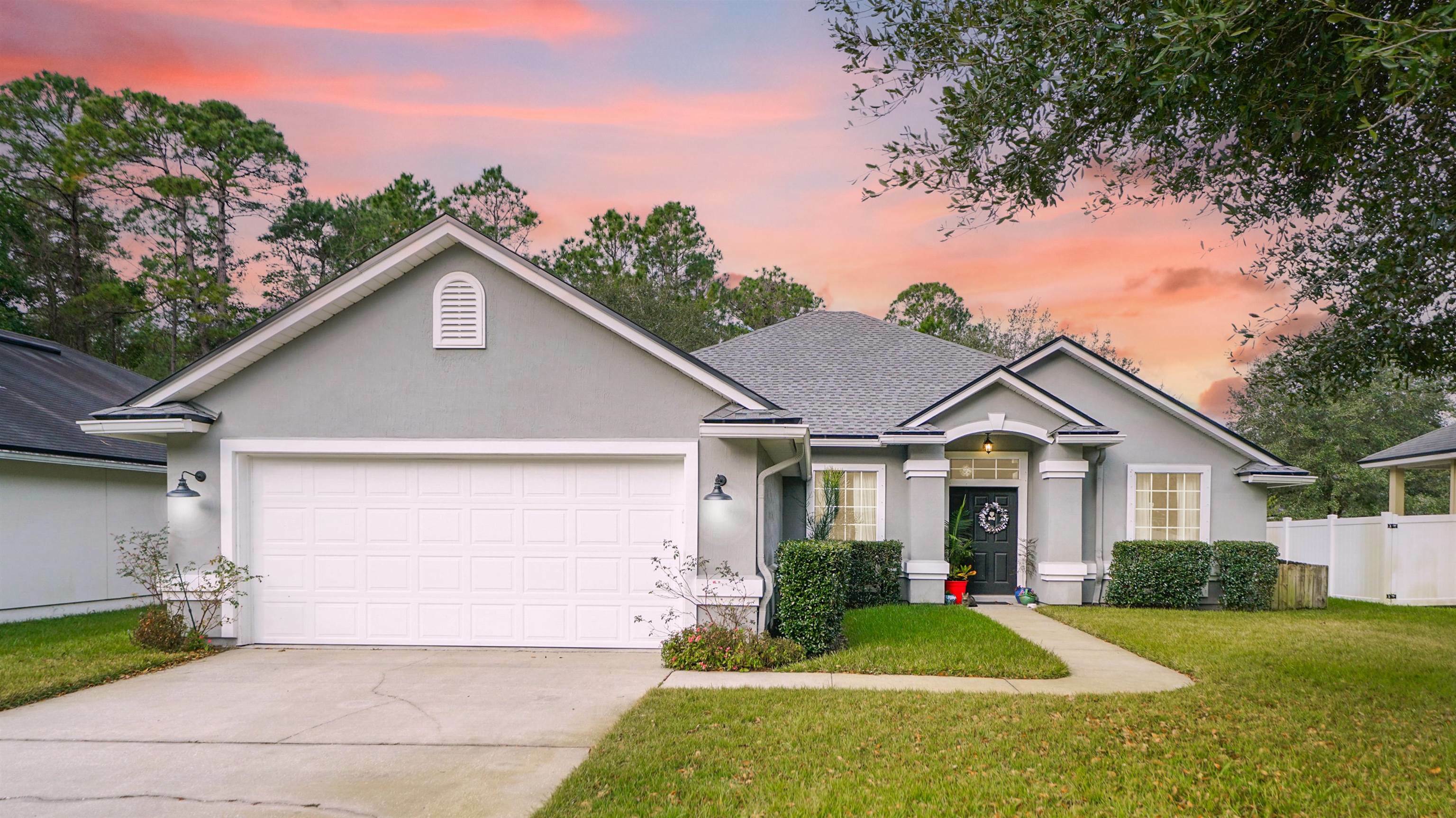 Property Photo:  13908 Nations Eagle Ln  FL 32226 