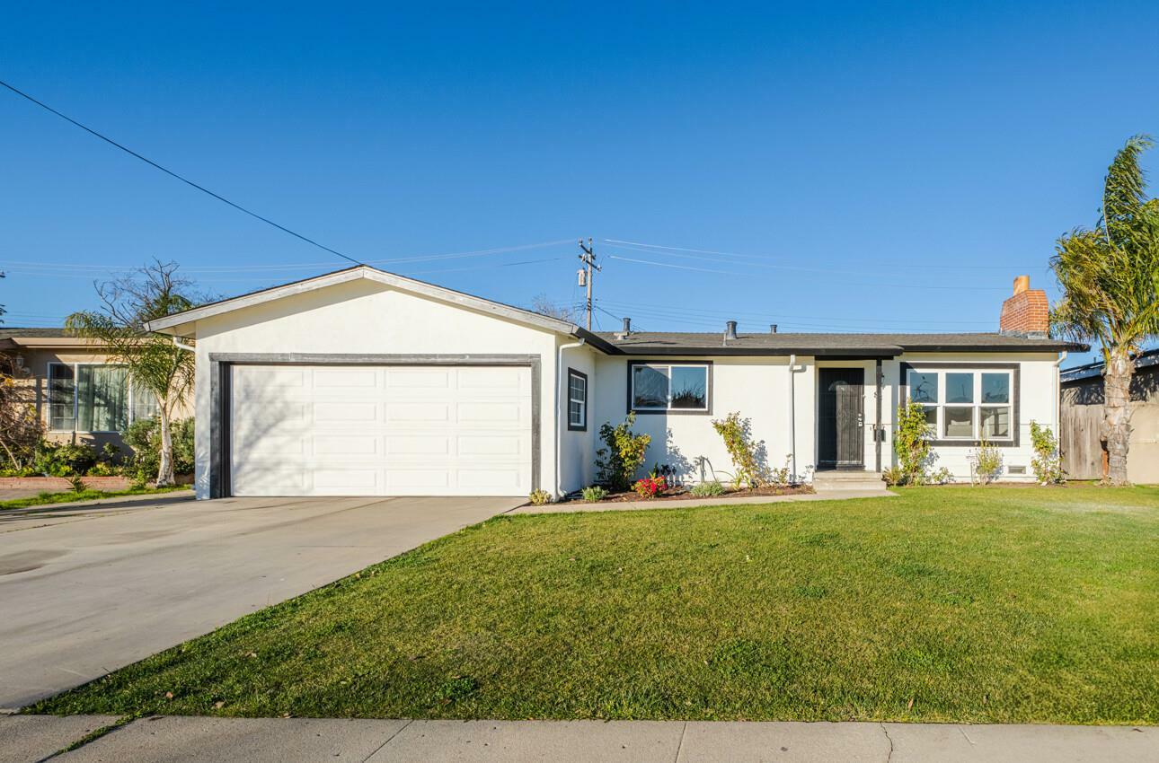 83 Santa Teresa Way  Salinas CA 93906 photo