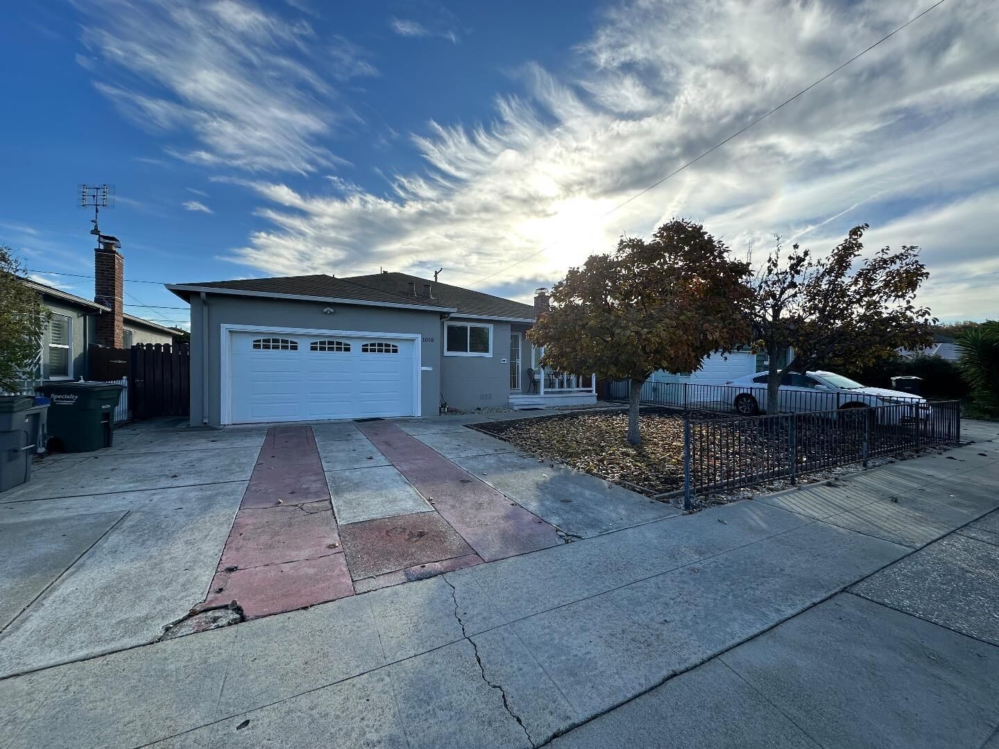 Property Photo: 1018 Essex Avenue CA 94089