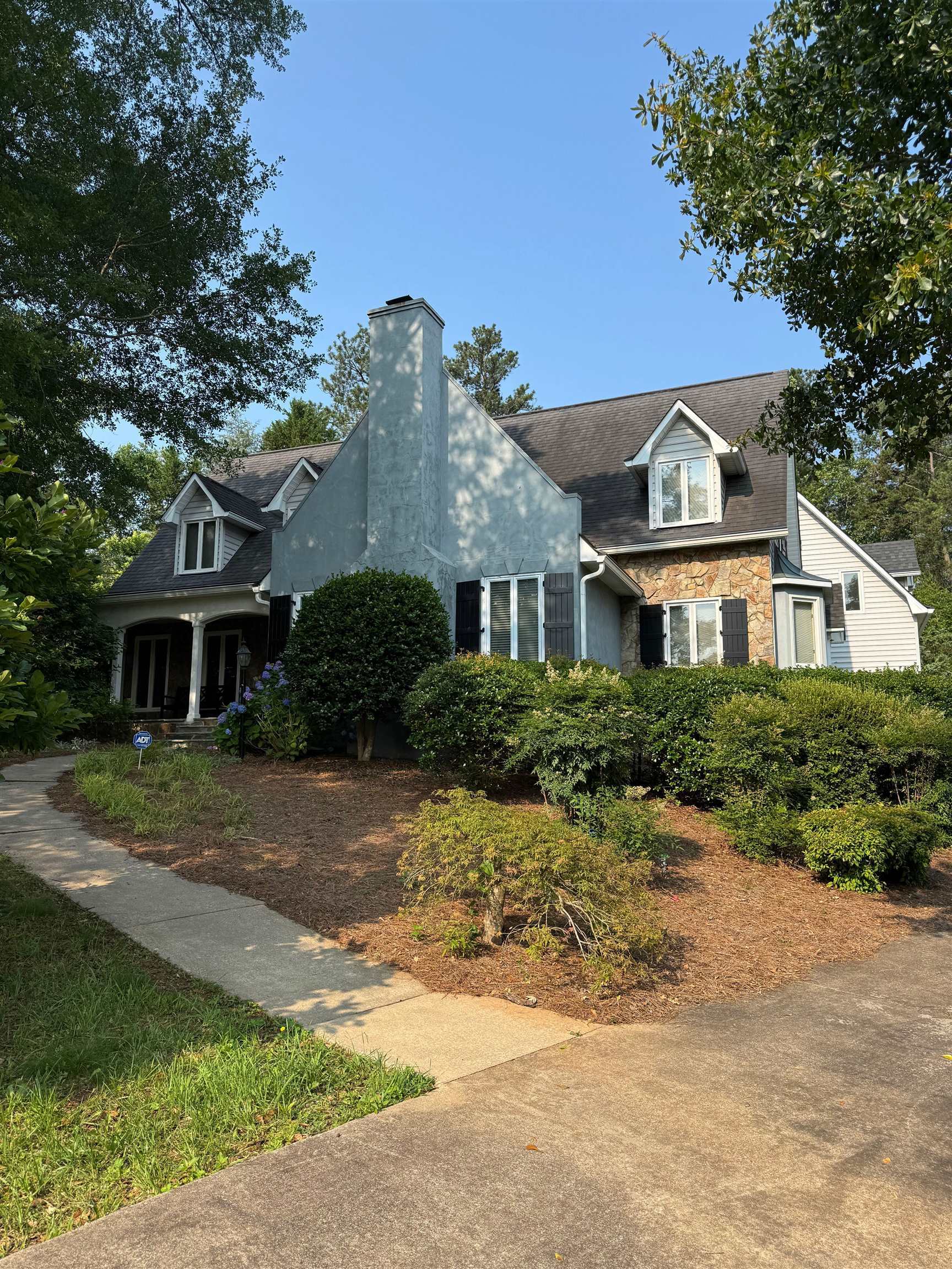 Property Photo: 100 Heritage Hills Drive SC 29307