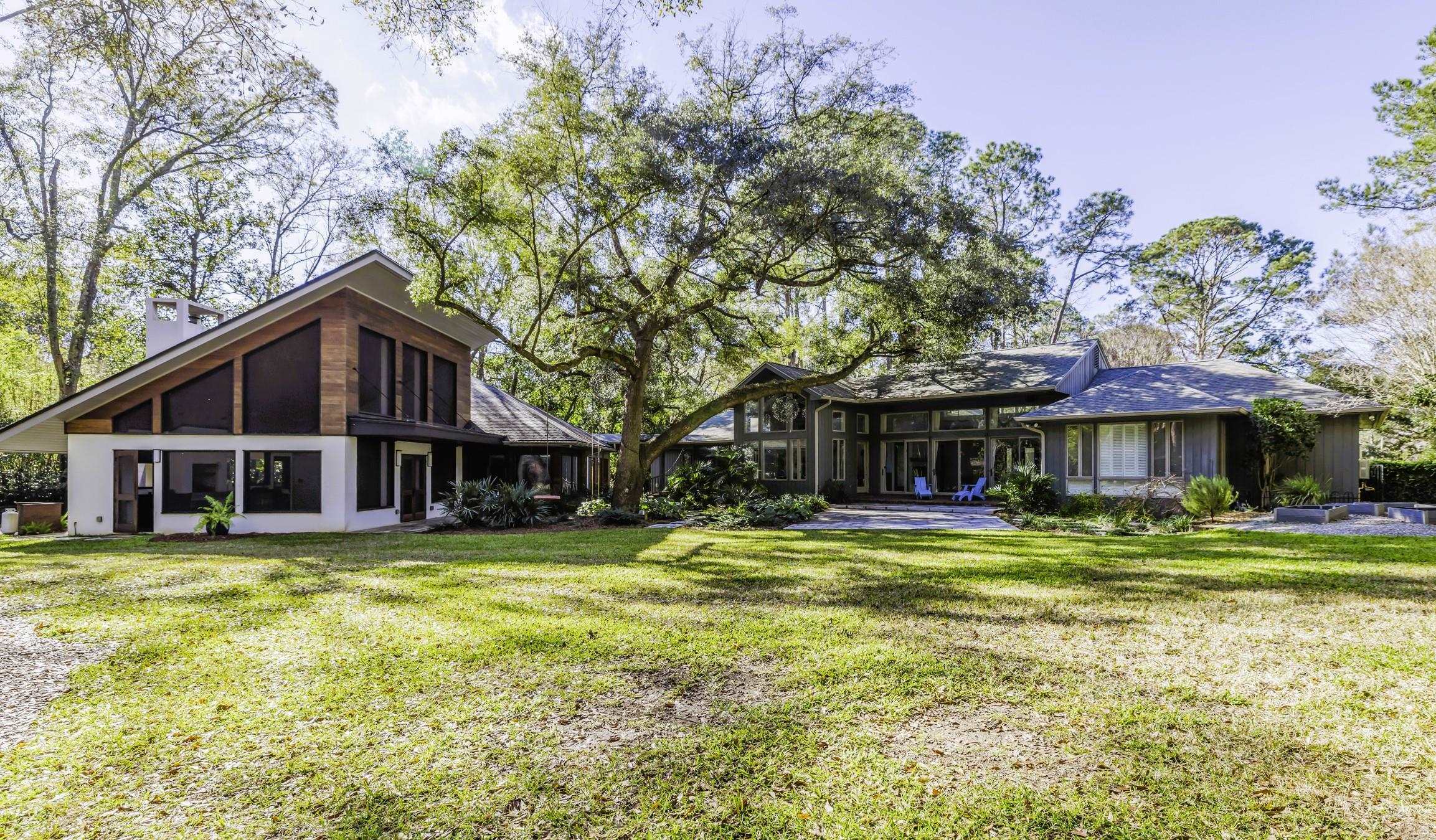 Property Photo:  2803 Rabbit Hill Road  FL 32308 